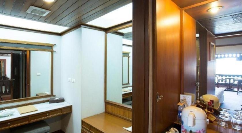 Resort Imperial Golden Triangle